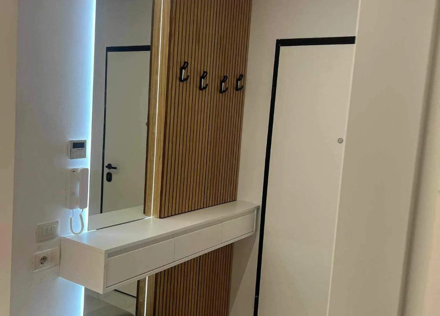 Oasis In Astir Apartment Tirana Albania